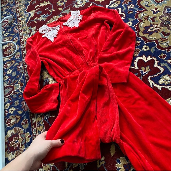 Vintage Christmas One Piece PJ red Velvet and lace - Picture 4 of 5
